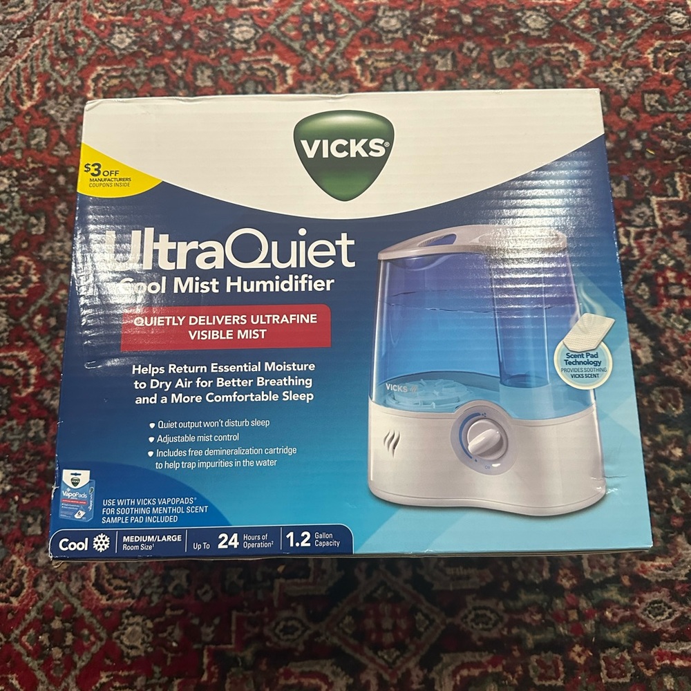 New Vicks 1.2 gal Manual Cool Mist Ultrasonic Humidifier